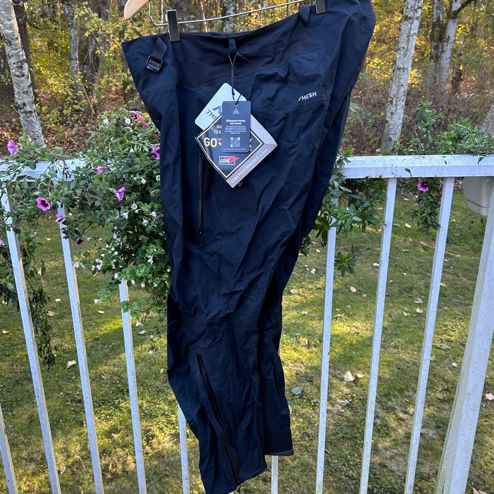 7mesh Women’s Thunderpant Waterproof Gore-Tex Black Rain Pants